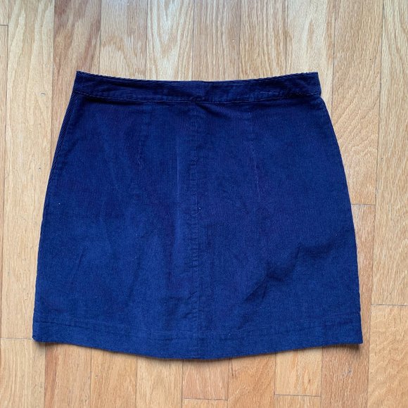 Women's Old Navy Corduroy Skirt - Picture 2 of 3